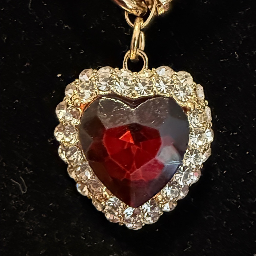 NWT Gold/Brown Heart Pendant Necklace Set - Picture 6 of 6